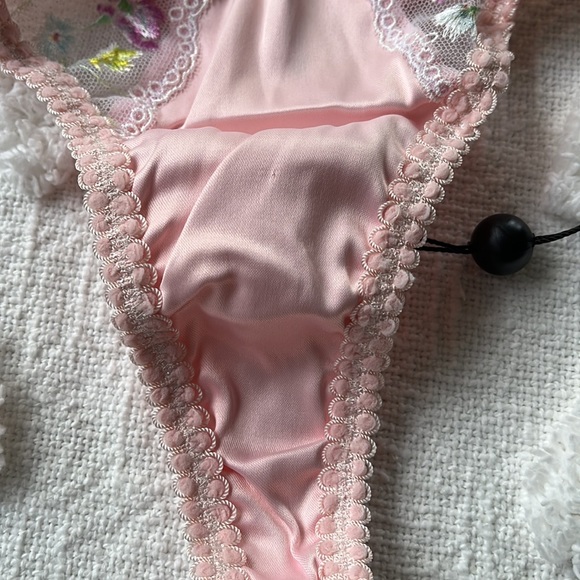 2/$80 For Love & Lemons Midsummer Floral Thong Panty - Picture 10 of 11